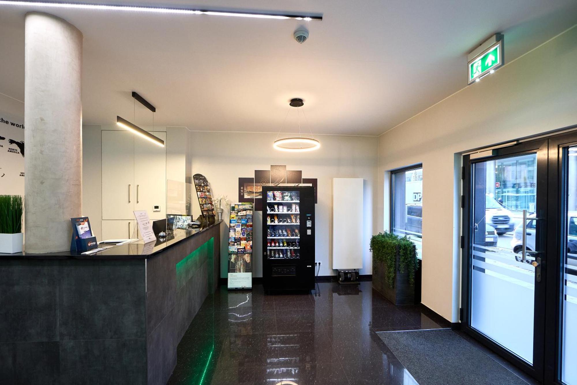 Hotel City Center Saint-Josse-ten-Noode Экстерьер фото