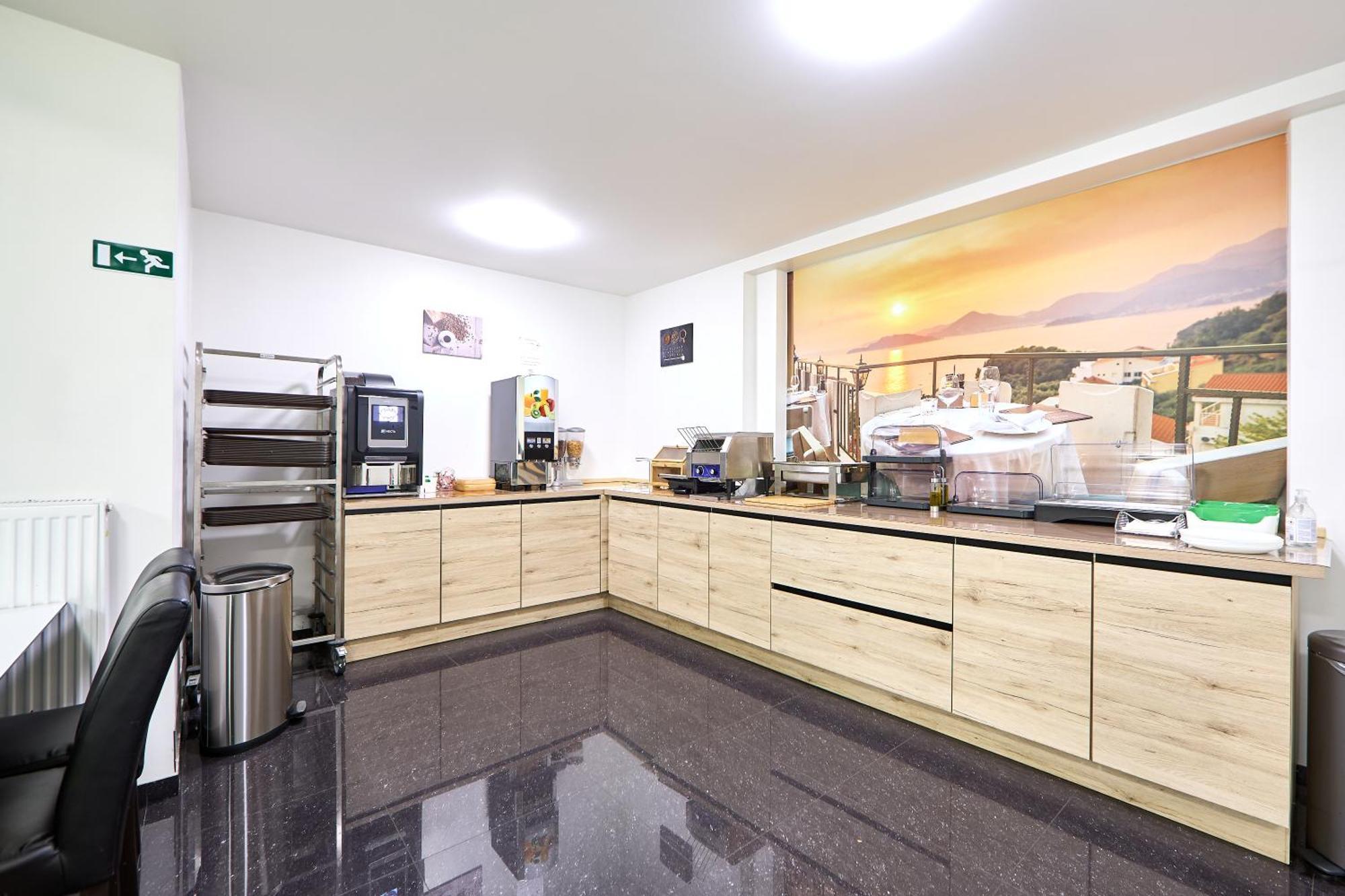 Hotel City Center Saint-Josse-ten-Noode Экстерьер фото